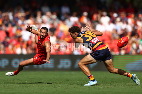 AFL 2025 Round 04 - Gold Coast v Adelaide - A-58375915