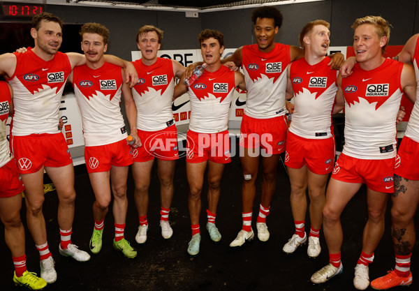AFL 2025 Round 04 - North Melbourne v Sydney - A-58391429