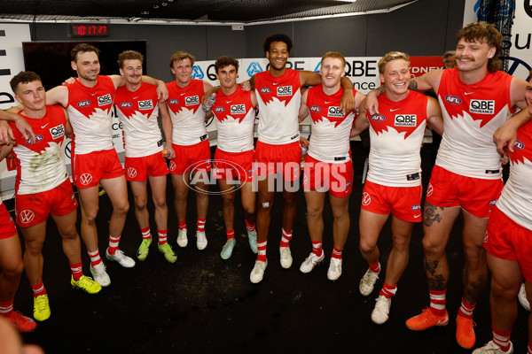 AFL 2025 Round 04 - North Melbourne v Sydney - A-58392321