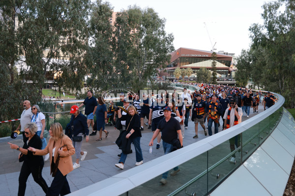 AFL 2025 Round 05 - Adelaide v Geelong - A-58490837