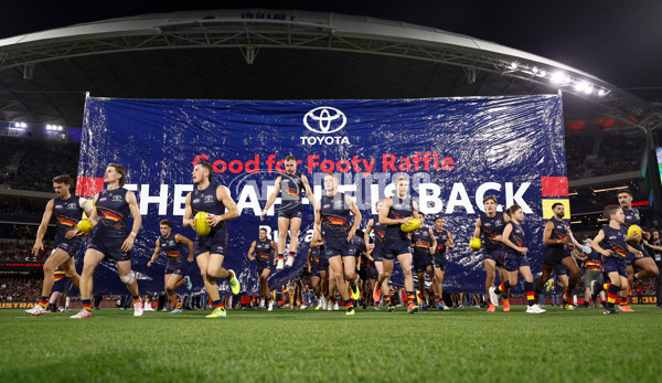 AFL 2025 Round 05 - Adelaide v Geelong - A-58490878