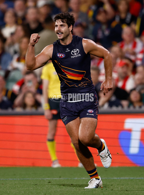 AFL 2025 Round 05 - Adelaide v Geelong - A-58499530