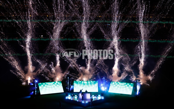 AFL 2025 Round 05 - Adelaide v Geelong - A-58502331