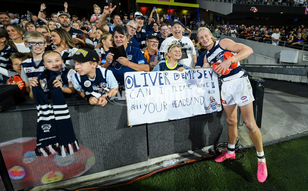 AFL 2025 Round 05 - Adelaide v Geelong - A-58504017