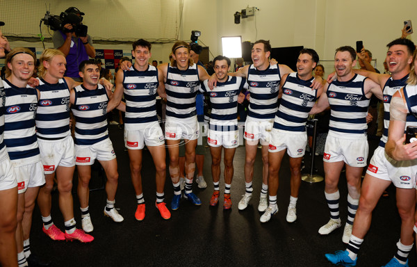AFL 2025 Round 05 - Adelaide v Geelong - A-58504045