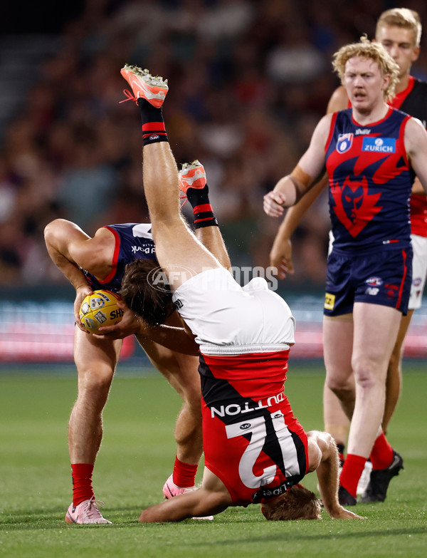 AFL 2025 Round 05 - Melbourne v Essendon - A-58549963