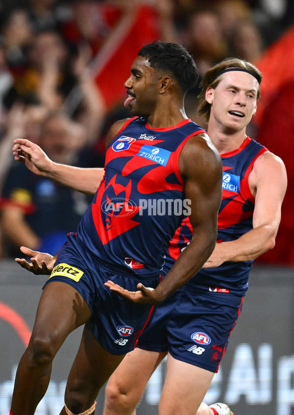 AFL 2025 Round 05 - Melbourne v Essendon - A-58550864