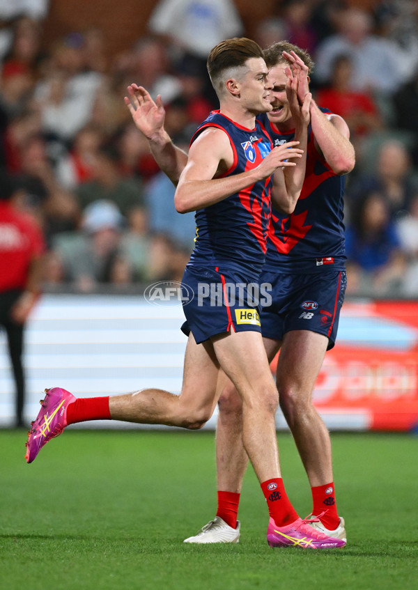 AFL 2025 Round 05 - Melbourne v Essendon - A-58558406
