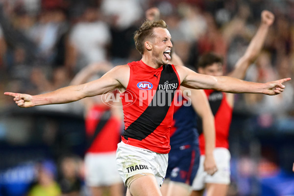 AFL 2025 Round 05 - Melbourne v Essendon - A-58560019