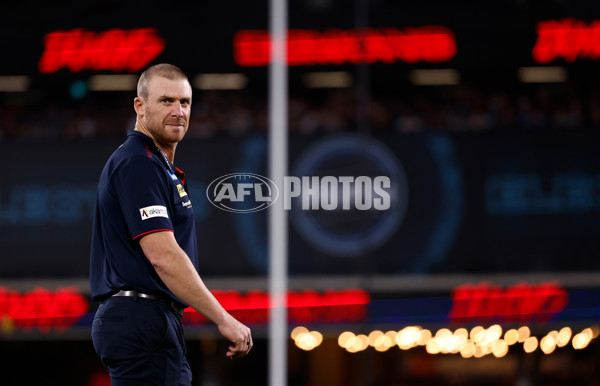 AFL 2025 Round 05 - Melbourne v Essendon - A-58561173