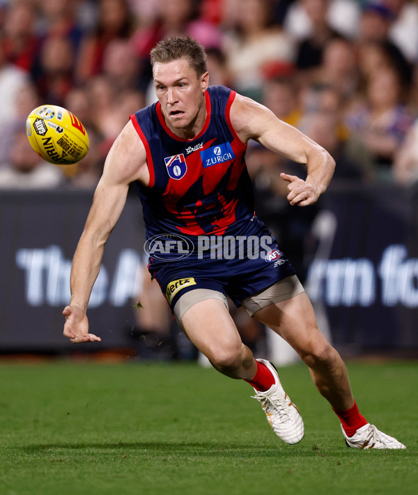 AFL 2025 Round 05 - Melbourne v Essendon - A-58561179