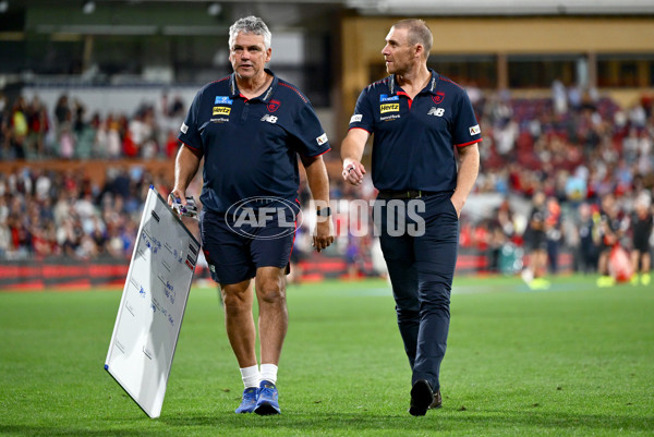 AFL 2025 Round 05 - Melbourne v Essendon - A-58562752