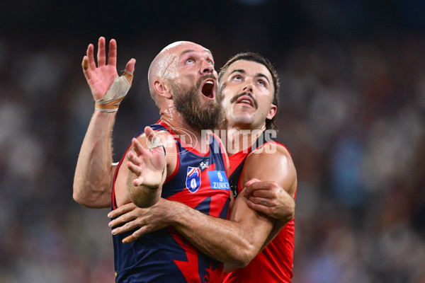 AFL 2025 Round 05 - Melbourne v Essendon - A-58597644