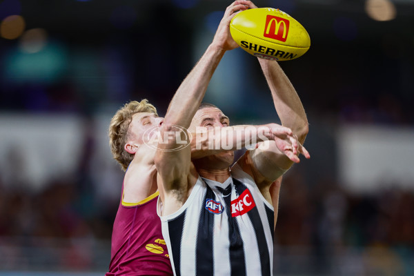 AFL 2025 Round 06 - Brisbane v Collingwood - A-58637987