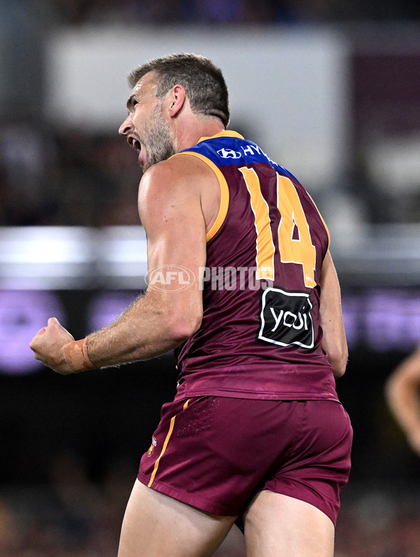 AFL 2025 Round 06 - Brisbane v Collingwood - A-58638017
