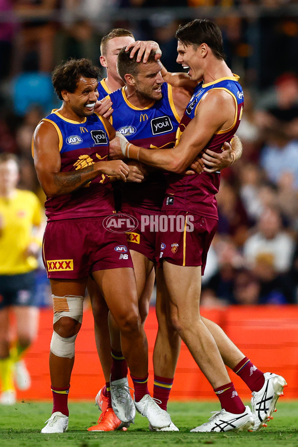 AFL 2025 Round 06 - Brisbane v Collingwood - A-58638419