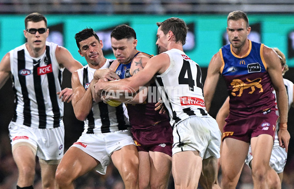 AFL 2025 Round 06 - Brisbane v Collingwood - A-58651414