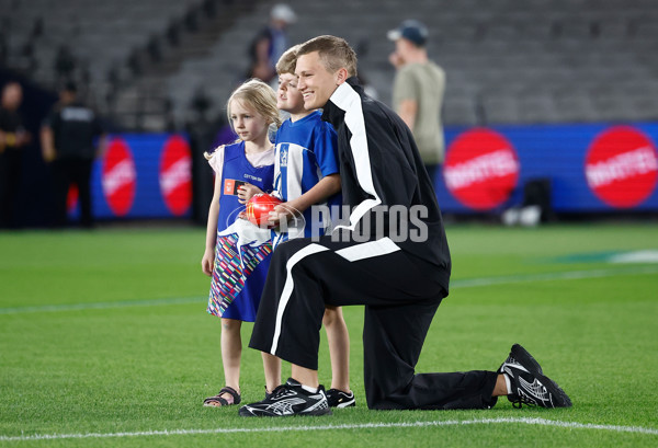 AFL 2025 Round 06 - North Melbourne v Carlton - A-58736613