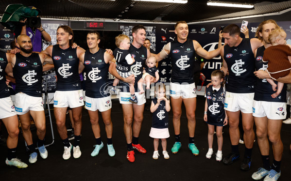 AFL 2025 Round 06 - North Melbourne v Carlton - A-58755149