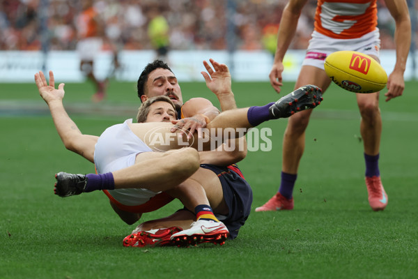 AFL 2025 Round 06 - Adelaide v GWS - A-58780424