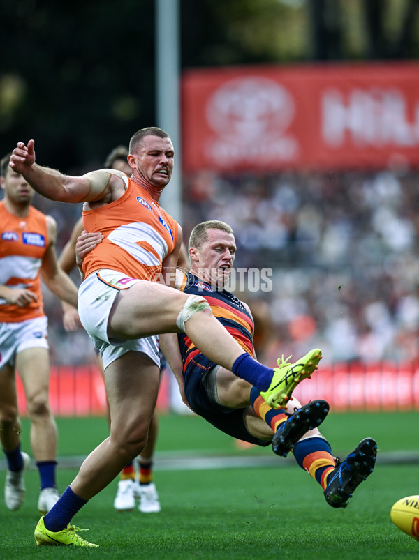 AFL 2025 Round 06 - Adelaide v GWS - A-58780449