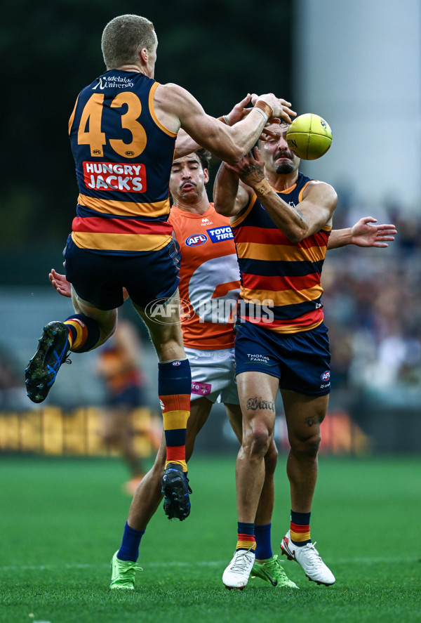 AFL 2025 Round 06 - Adelaide v GWS - A-58780478