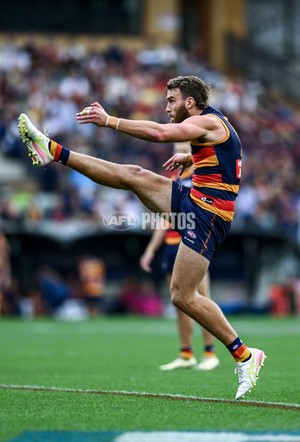 AFL 2025 Round 06 - Adelaide v GWS - A-58781905