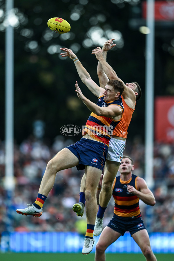 AFL 2025 Round 06 - Adelaide v GWS - A-58781948