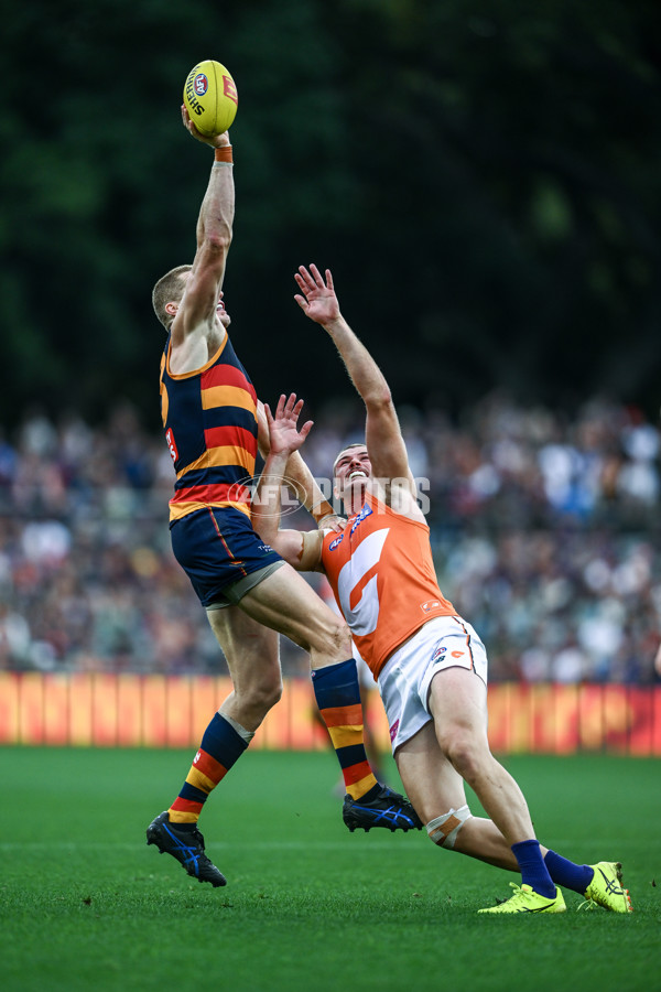 AFL 2025 Round 06 - Adelaide v GWS - A-58781952