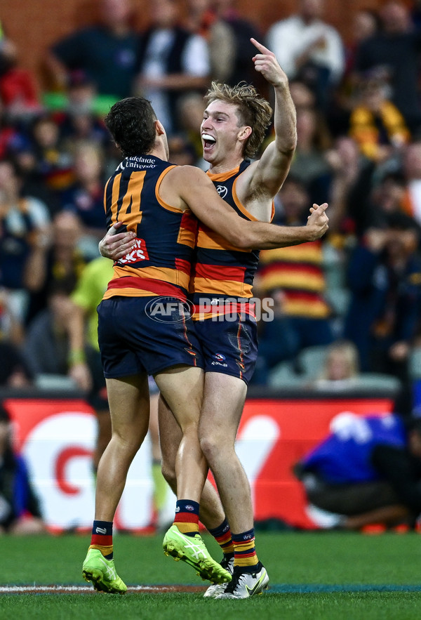 AFL 2025 Round 06 - Adelaide v GWS - A-58783265
