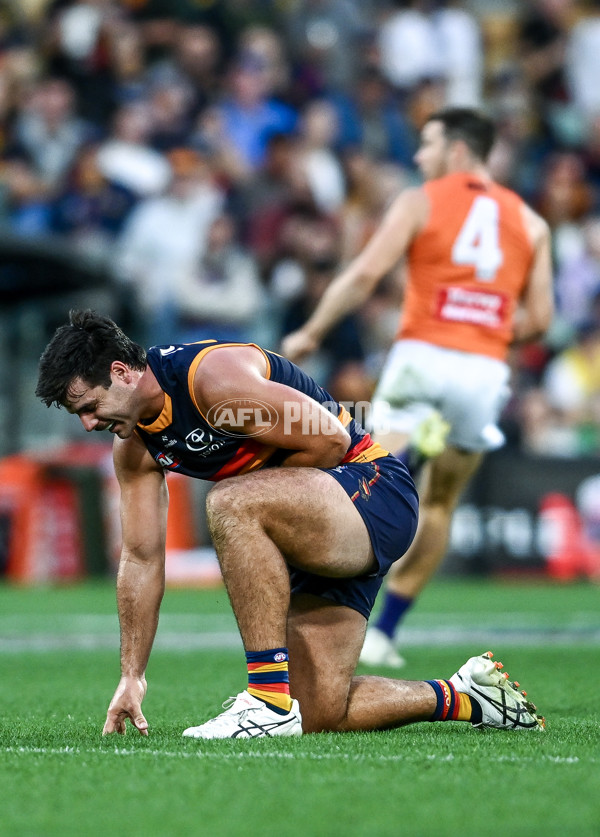 AFL 2025 Round 06 - Adelaide v GWS - A-58783306
