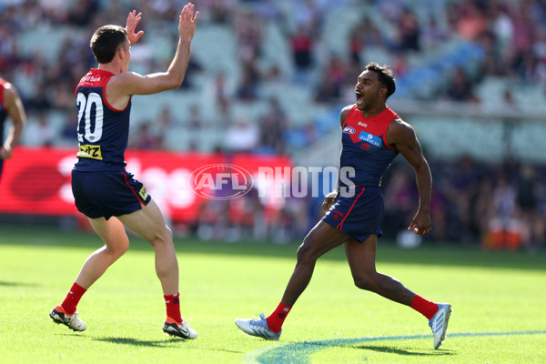 AFL 2025 Round 06 - Melbourne v Fremantle - A-58786149