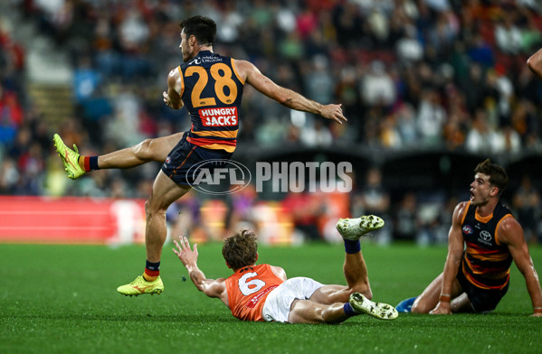 AFL 2025 Round 06 - Adelaide v GWS - A-58786404
