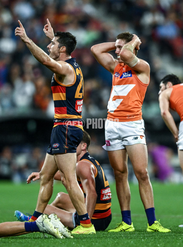 AFL 2025 Round 06 - Adelaide v GWS - A-58786411