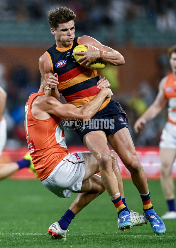 AFL 2025 Round 06 - Adelaide v GWS - A-58794483