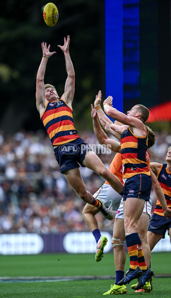 AFL 2025 Round 06 - Adelaide v GWS - A-58796880
