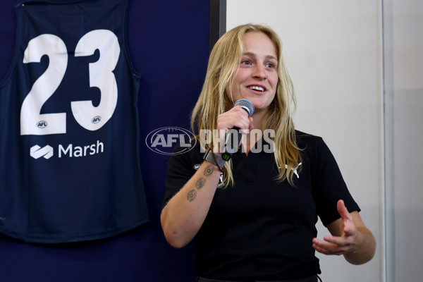 2025 Marsh AFL National Academy Girls Jumper Presentation - A-58806911