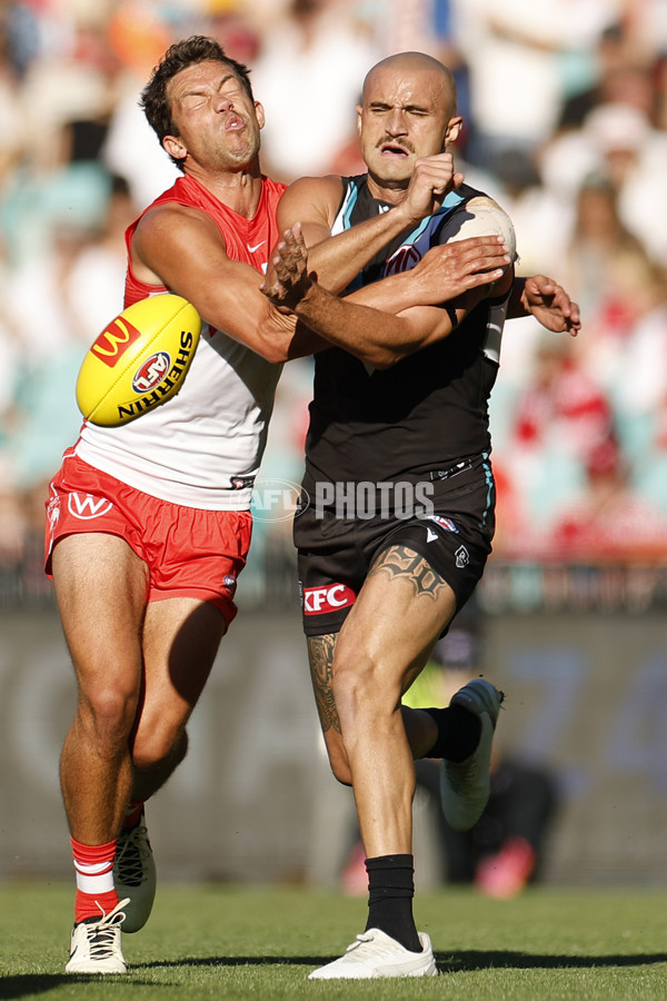 AFL 2025 Round 06 - Sydney v Port Adelaide - A-58814237