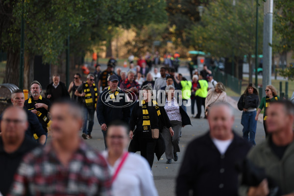 AFL 2025 Round 07 - Melbourne v Richmond - A-58922489