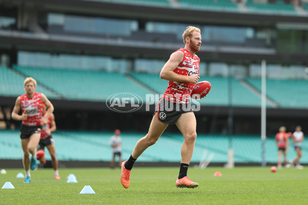 AFL 2025 Training - Sydney 230425 - A-58924117