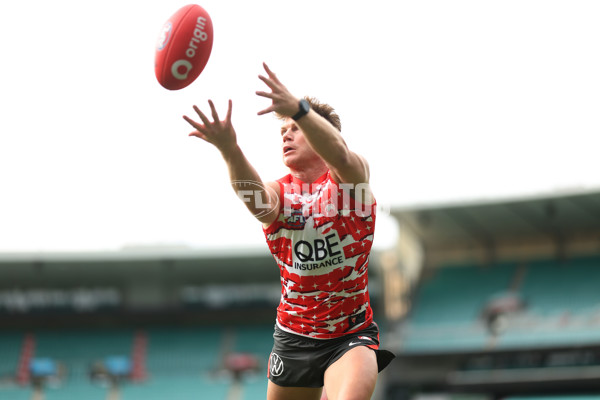 AFL 2025 Training - Sydney 230425 - A-58924122
