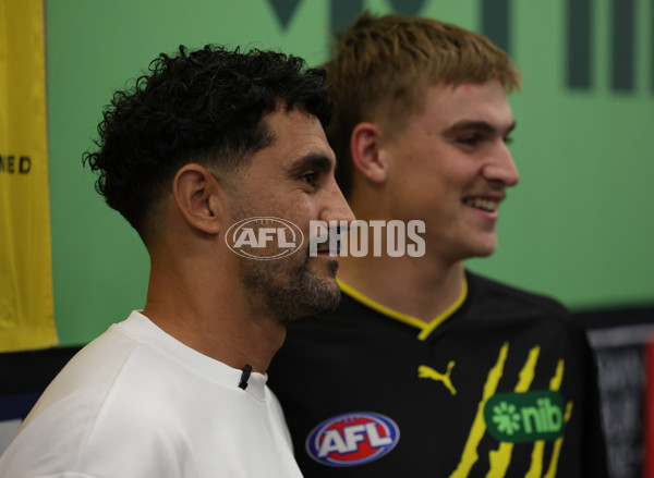 AFL 2025 Round 07 - Melbourne v Richmond - A-58925040