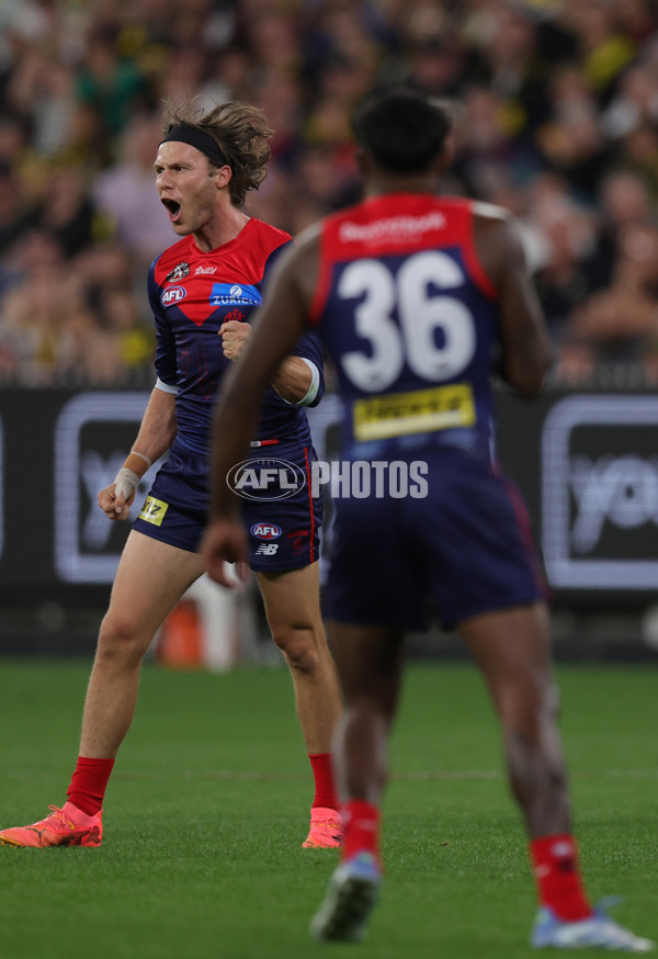 AFL 2025 Round 07 - Melbourne v Richmond - A-58927111