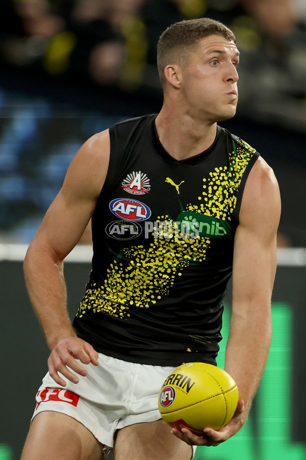 AFL 2025 Round 07 - Melbourne v Richmond - A-58927811