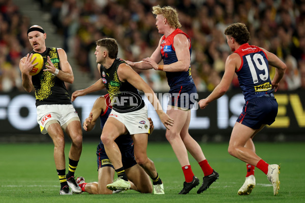 AFL 2025 Round 07 - Melbourne v Richmond - A-58929789