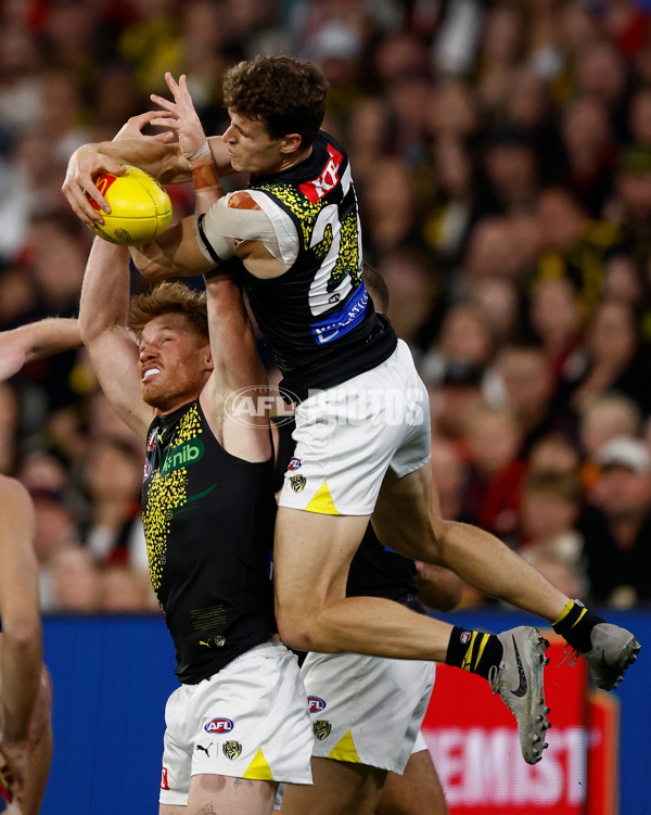 AFL 2025 Round 07 - Melbourne v Richmond - A-58933017
