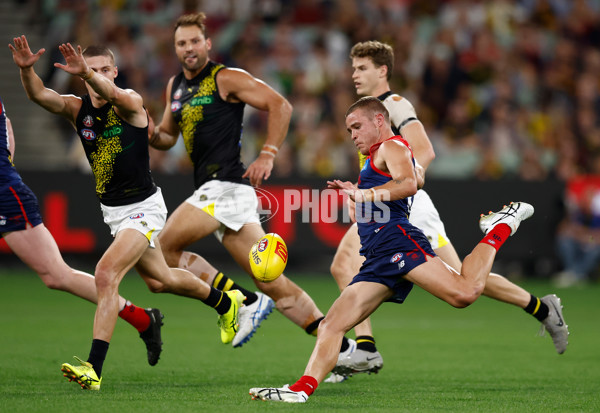 AFL 2025 Round 07 - Melbourne v Richmond - A-58934726