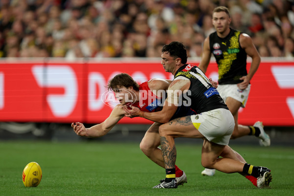 AFL 2025 Round 07 - Melbourne v Richmond - A-58934803