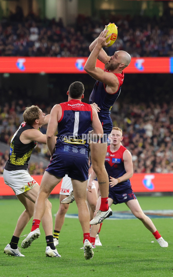 AFL 2025 Round 07 - Melbourne v Richmond - A-58937035