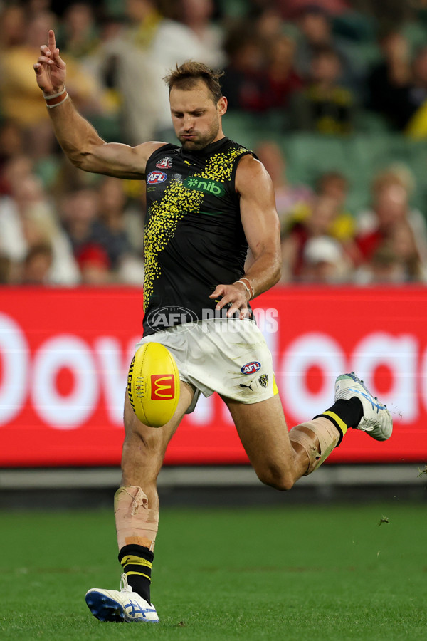 AFL 2025 Round 07 - Melbourne v Richmond - A-58937057